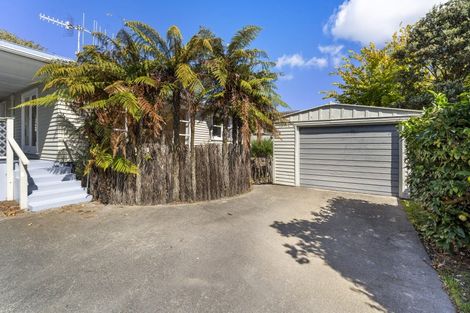 Photo of property in 13 Aorangi Road, Paraparaumu, 5032