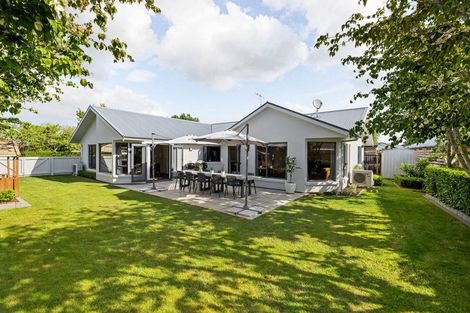 Photo of property in 7 Oaklands Drive, Cambridge, 3434