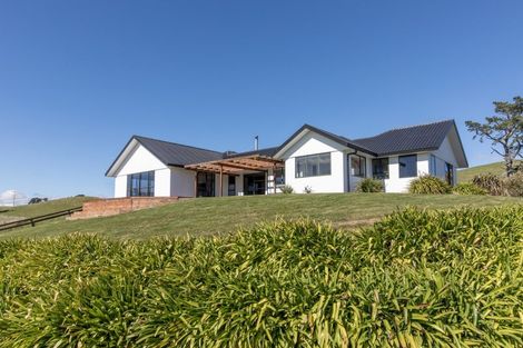 Photo of property in 14 Centre Road, Matamau, Dannevirke, 4977