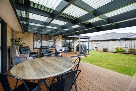 Photo of property in 10 Pearl Grove, Ashhurst, 4810