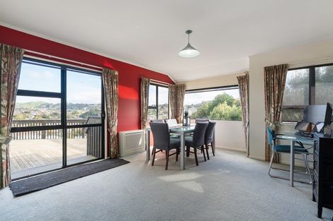 Photo of property in 60 Molyneux Close, Whitby, Porirua, 5024