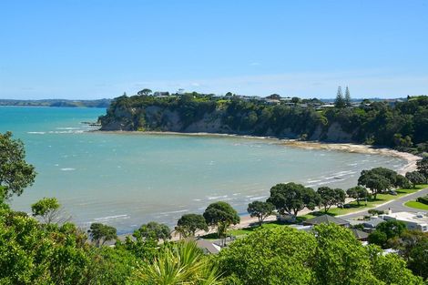 Photo of property in 71 Roberts Road, Matakatia, Whangaparaoa, 0930