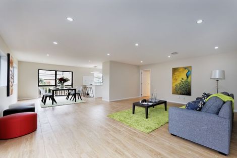 Photo of property in 421 West Coast Road, Glen Eden, Auckland, 0602