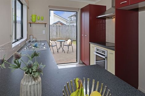 Photo of property in 12 Peachstone Lane, Henderson, Auckland, 0612