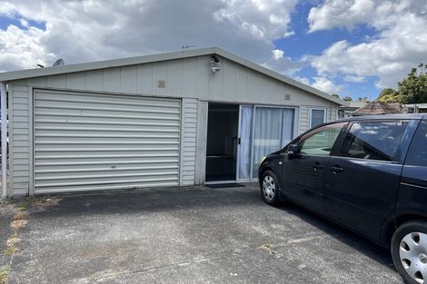 Photo of property in 41 Thornlow Street, Glendene, Auckland, 0602