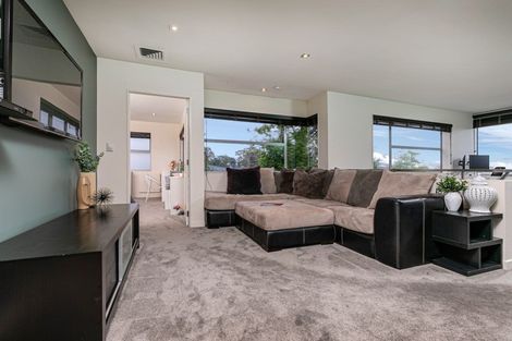 Photo of property in 20a Hebron Road, Waiake, Auckland, 0630