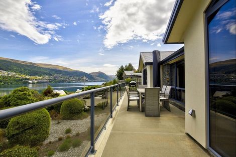 Photo of property in 660 Peninsula Road, Kelvin Heights, Queenstown, 9300