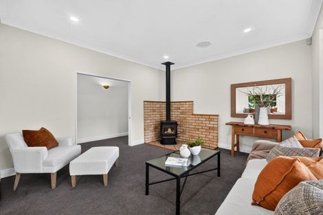 Photo of property in 154 Awa Road, Kumeu, 0891