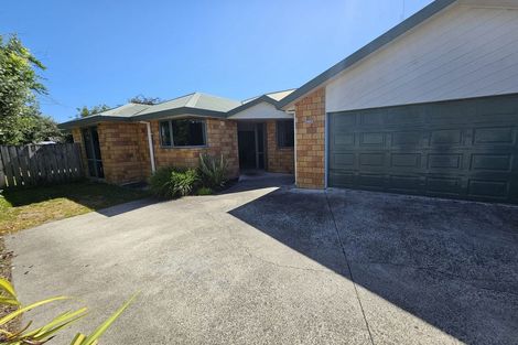 Photo of property in 11 Mckenzie Place, Rototuna North, Hamilton, 3210