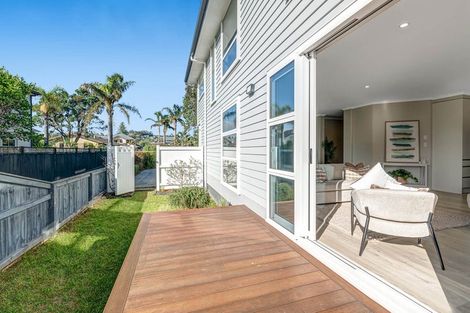 Photo of property in 63a Walton Street, Red Beach, 0932