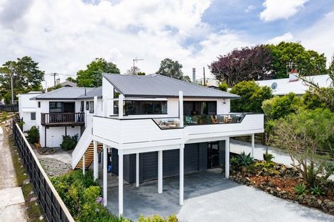 Photo of property in 11 Islington Street, Dargaville, 0310