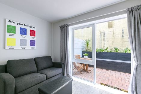 Photo of property in Pirie Street Townhouses, 32/35 Pirie Street, Mount Victoria, Wellington, 6011