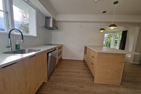 Photo of property in 35 Routley Crescent, Elderslea, Upper Hutt, 5018