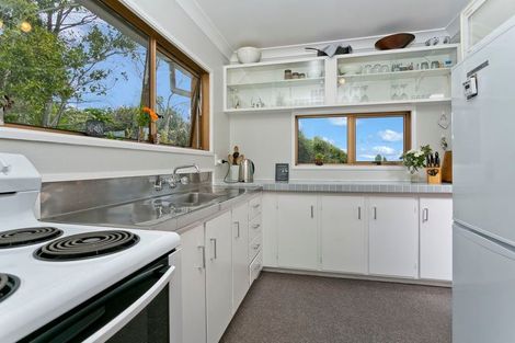 Photo of property in 1/4 Lynn Road, Bayview, Auckland, 0629