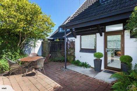 Photo of property in 94b Aikmans Road, Merivale, Christchurch, 8014
