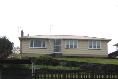 Photo of property in 112 Omata Road, Marfell, New Plymouth, 4310