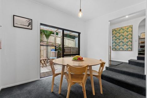 Photo of property in 78 Motutara Road, Muriwai, Waimauku, 0881