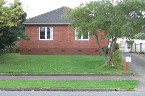 Photo of property in 14 Pringle Street, Taita, Lower Hutt, 5011