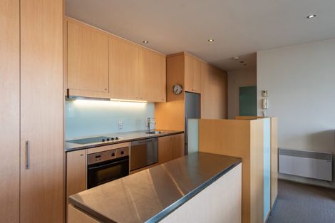 Photo of property in Sanctum Apartment, 10 Ebor Street, Te Aro, Wellington, 6011