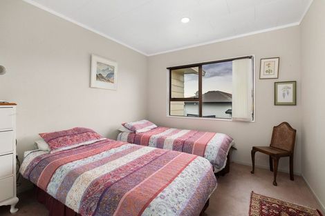 Photo of property in 16 Pohutukawa Drive, Athenree, Katikati, 3177