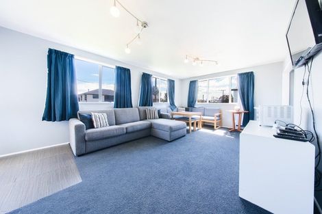 Photo of property in 32 Rata Road, Twizel, 7901