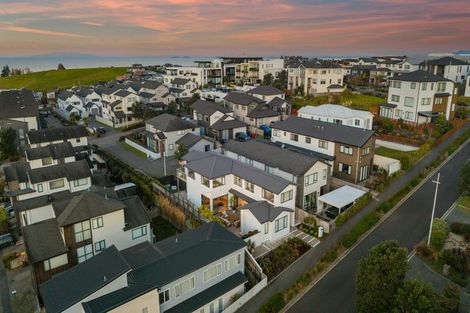 Photo of property in 9 Barque Rise, Long Bay, Auckland, 0630