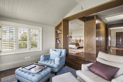 Photo of property in 21 Stanley Point Road, Stanley Point, Auckland, 0624