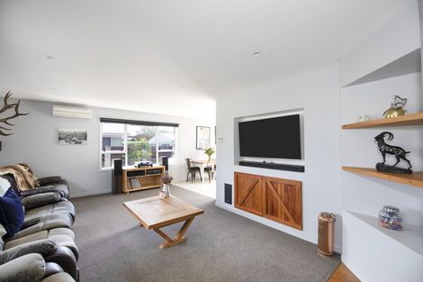 Photo of property in 10 Rochester Street, Tamatea, Napier, 4112