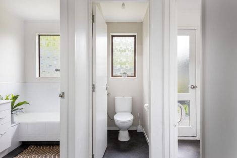 Photo of property in 121 Poplar Grove, Whalers Gate, New Plymouth, 4310