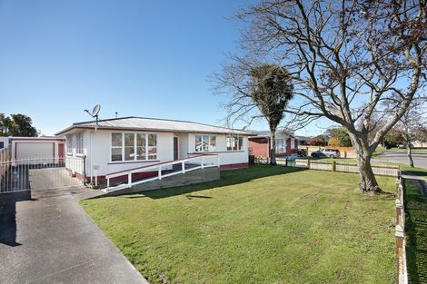 Photo of property in 42 Robinson Crescent, Westbrook, Palmerston North, 4412
