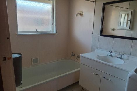 Photo of property in 2/9 Division Street, Riccarton, Christchurch, 8041