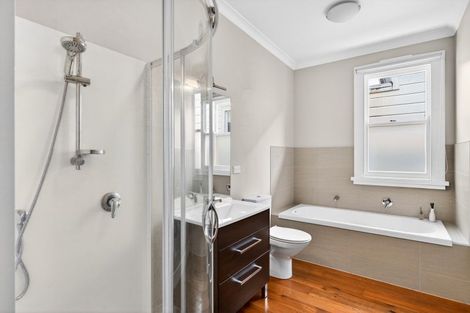 Photo of property in 76 Vigor Brown Street, Napier South, Napier, 4110