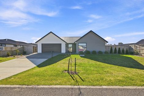 Photo of property in 51 Hilton Drive, Amberley, 7410