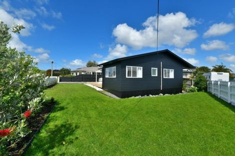 Photo of property in 7 Doment Crescent, Orewa, 0931