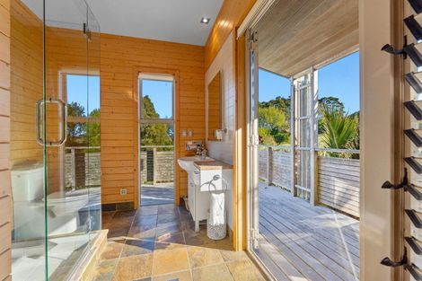 Photo of property in 134 Phillips Road, Kaiwaka, 0573