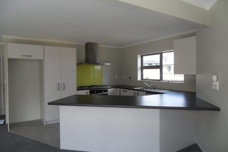 Photo of property in 5a Sandino Place, Grenada Village, Wellington, 6037