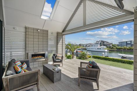 Photo of property in 8 Torea Lane, One Tree Point, 0118