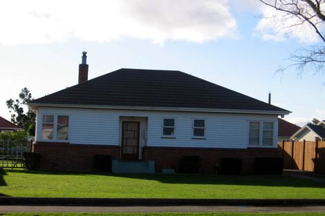 Photo of property in 129 Savage Crescent, West End, Palmerston North, 4412
