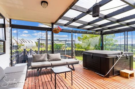 Photo of property in 4 Horniblow Road, Matakohe, 0594