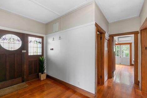 Photo of property in 10 Fraser Avenue, Johnsonville, Wellington, 6037