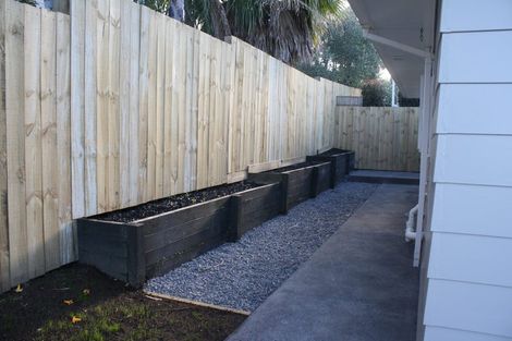 Photo of property in 2/119 Nile Road, Milford, Auckland, 0620