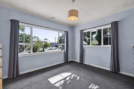 Photo of property in 7 Raiomiti Street, Fitzroy, New Plymouth, 4312