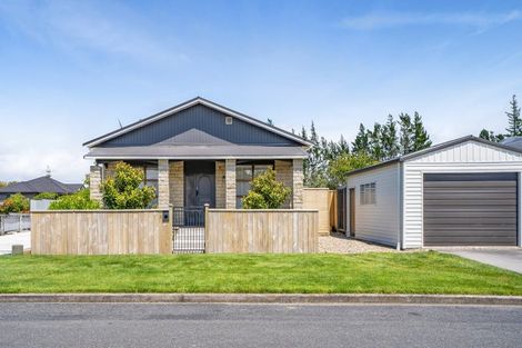 Photo of property in 8 Richmond Street, Fitzroy, New Plymouth, 4312