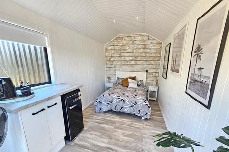 Photo of property in 108 Kelly Jade Avenue, Matarangi, Whitianga, 3592