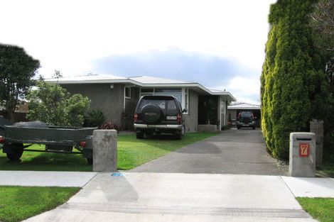 Photo of property in 5 Droylsden Place, Palmerston North, 4410