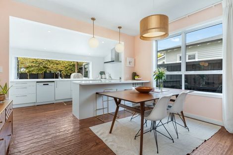 Photo of property in 8 Woodville Street, Edgeware, Christchurch, 8013
