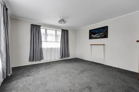 Photo of property in 19 Rangitake Drive, Spotswood, New Plymouth, 4310