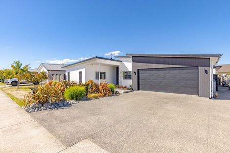 Photo of property in 19 Hartley Avenue, Carterton, 5713