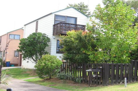 Photo of property in 1/2 Ceramco Place, Torbay, Auckland, 0630