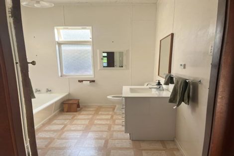 Photo of property in 26a Edgars Road, Westmere, Auckland, 1022